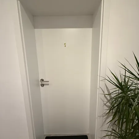 Schoenes Zimmer-1 Stuttgart-mitte 슈투트가르트