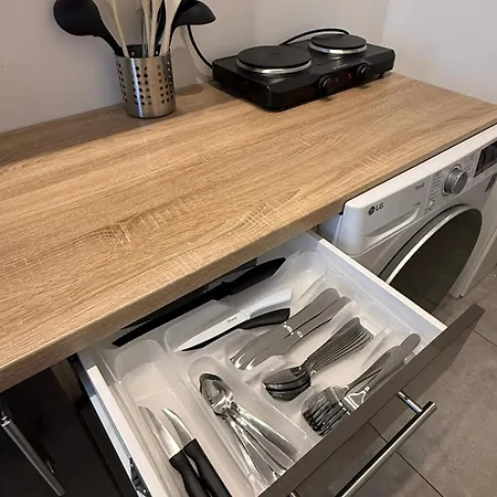 Schoenes Zimmer-1 Stuttgart-mitte Quarto em Acomodações Particulares