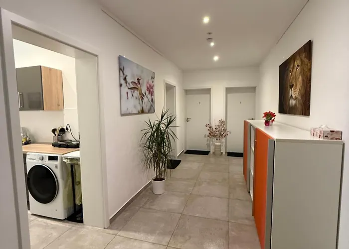 Schönes Zimmer-1 In Stuttgart-mitte Stuttgart